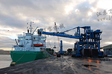 四套進(jìn)料裝置 四套進(jìn)料裝置