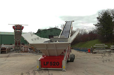 進(jìn)料斗流量可調(diào) 進(jìn)料斗流量可調(diào)